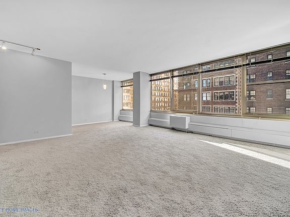 5th image of 360 W Wellington Ave APT 8D