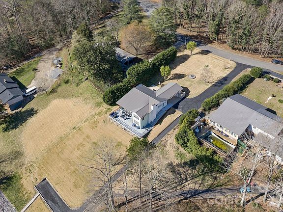 2nd image of 6234 Ruffin Ln