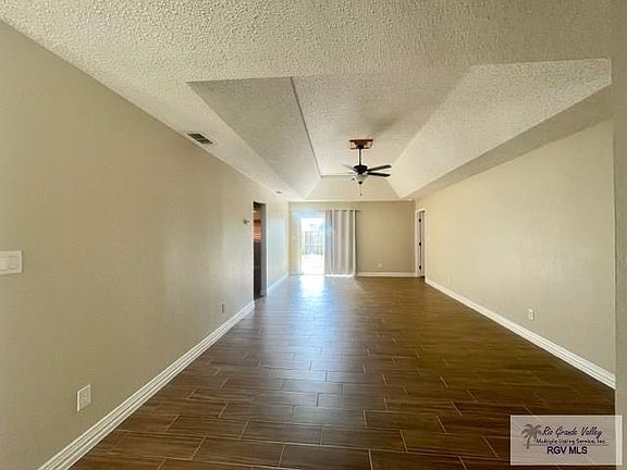 2nd image of 2029 Plantation Dr