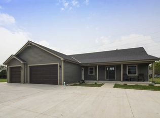 117 Edmaro St, Fredonia, WI 53021