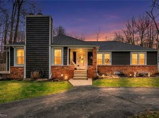 9753 Prospect Rd, Strongsville, OH 44136