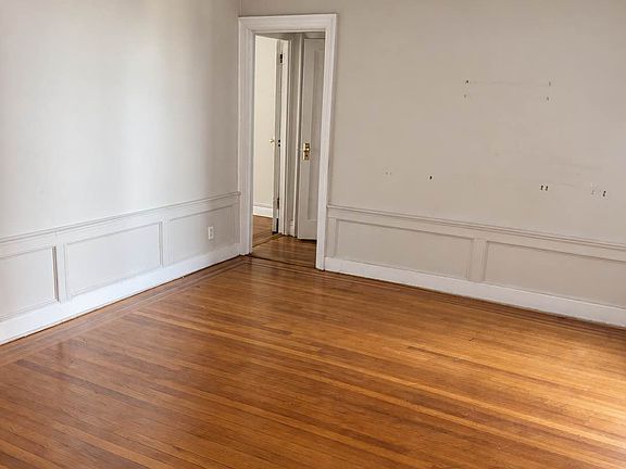 4th image of 3519 147th St APT 4b
