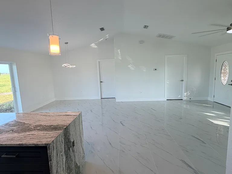 7016 Golf Club Dr — Photo 19