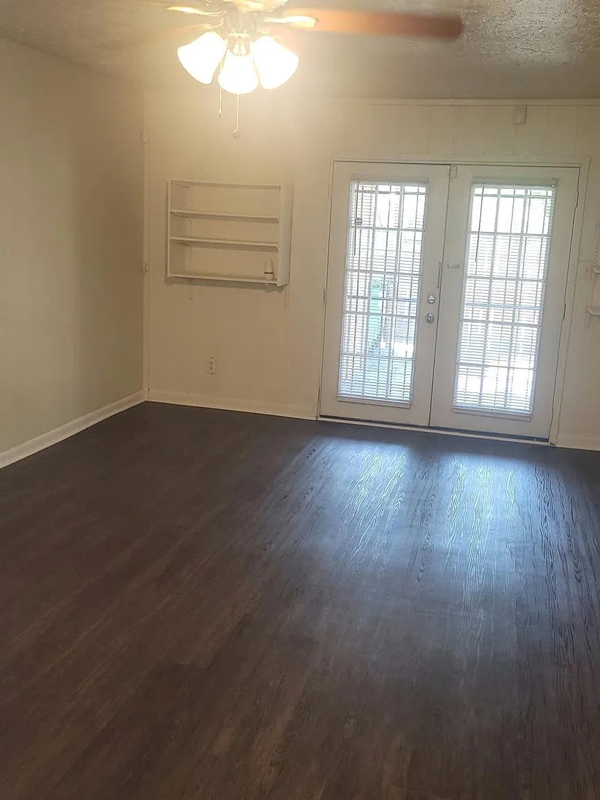 2 bed, 2.0 bath, 1172 sqft, $1,300 — Photo 4