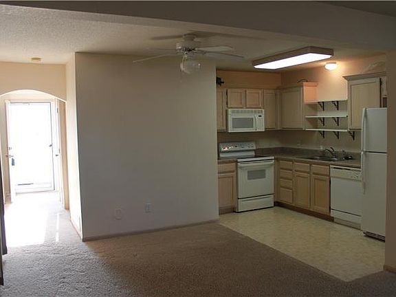 4th image of 5647 NW Plantation Dr