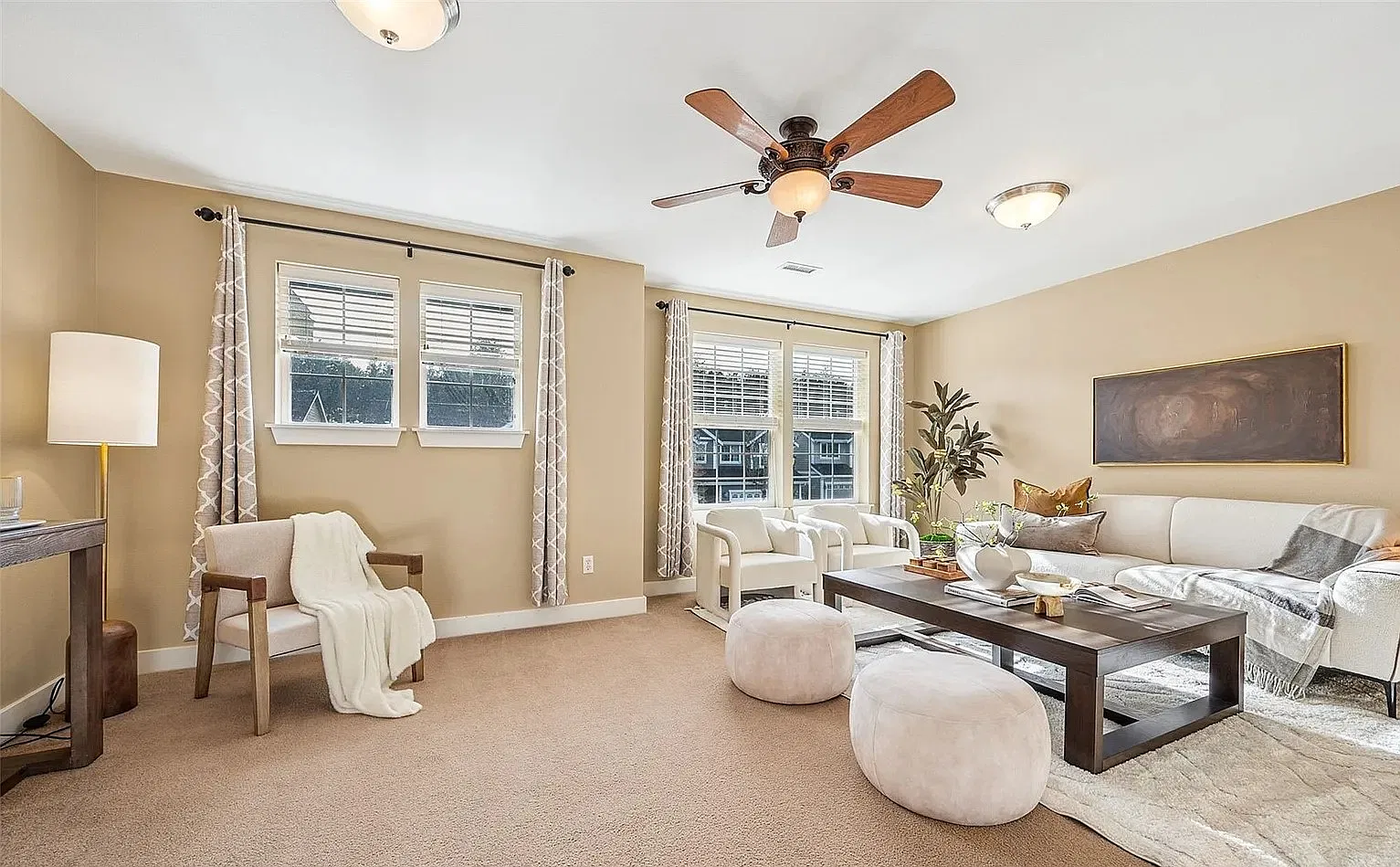 4 bed, 2.5 bath, 3005 sqft, $3,400 — Photo 4