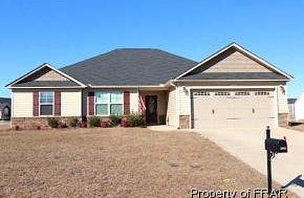 1st image of 290 Stockbridge Dr