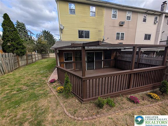 3rd image of 216 Old Forge Dr