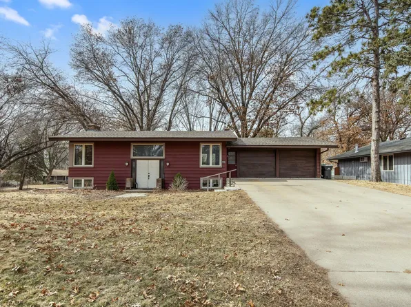 4627 Dale St N, Shoreview, MN 55126