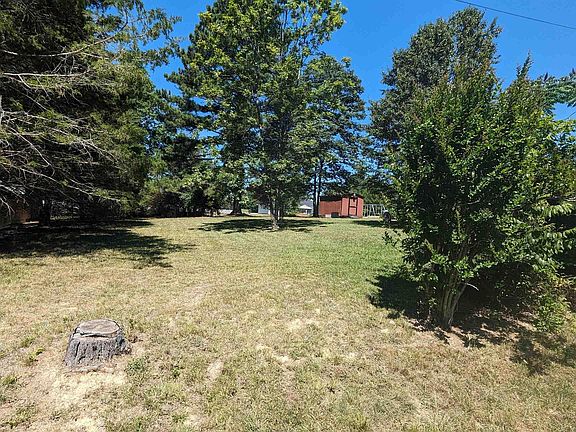 2nd image of LOT 3 Lakeplace Ln