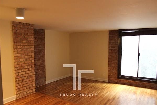 1st image of 1220 Lasalle St #2F