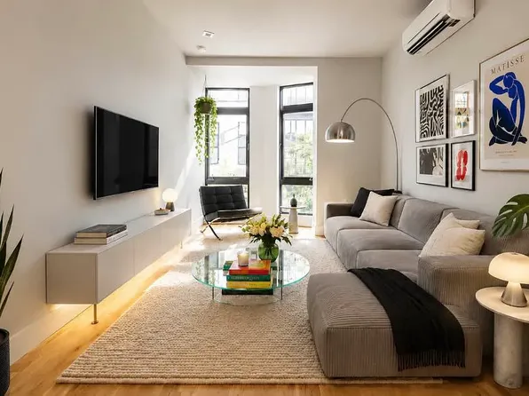 185 Leonard St APT 3B, Brooklyn, NY 11206