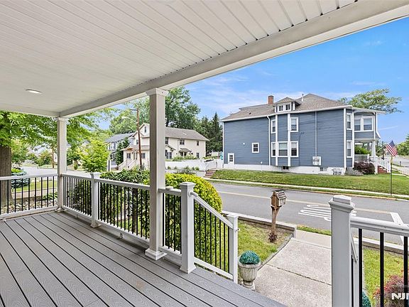 5th image of 158 Elberon Avenue