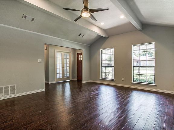 4th image of 1311 Starling Ln