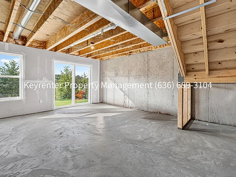 2823 Winding Valley Dr — Photo 31