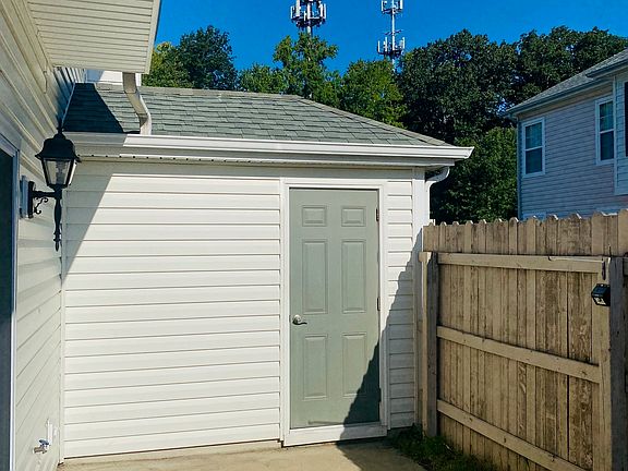 2nd image of 4473 Duffy Dr