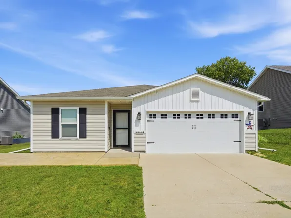 214 14th Ave, De Witt, IA 52742