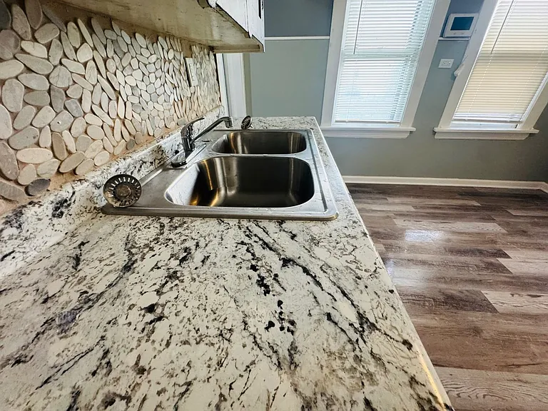 10004 Mt Auburn Ave — Photo 49