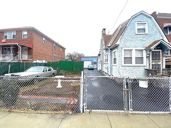 3rd image of 1220 E 223rd St