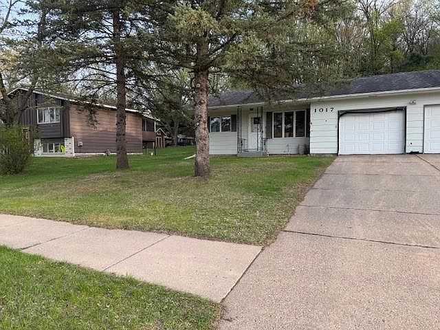 2nd image of 1017 Pioneer Rd