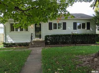 2724 Garfield St, Clinton, IA 52732