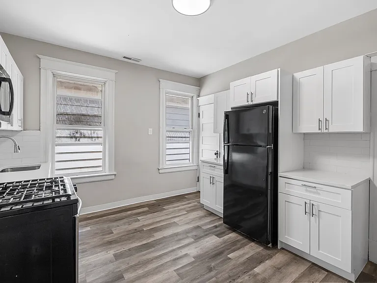 216 Delaware Ave #1 — Photo 12