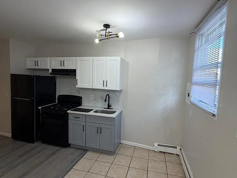 506 Ferry St #1A — Photo 1