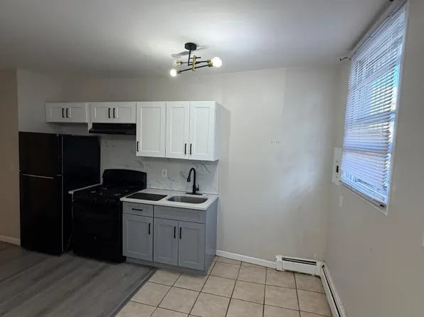 506 Ferry St #1A, Newark, NJ 07105