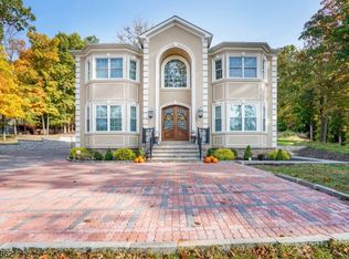 1391 Washington Valley Rd, Bridgewater, NJ 08807