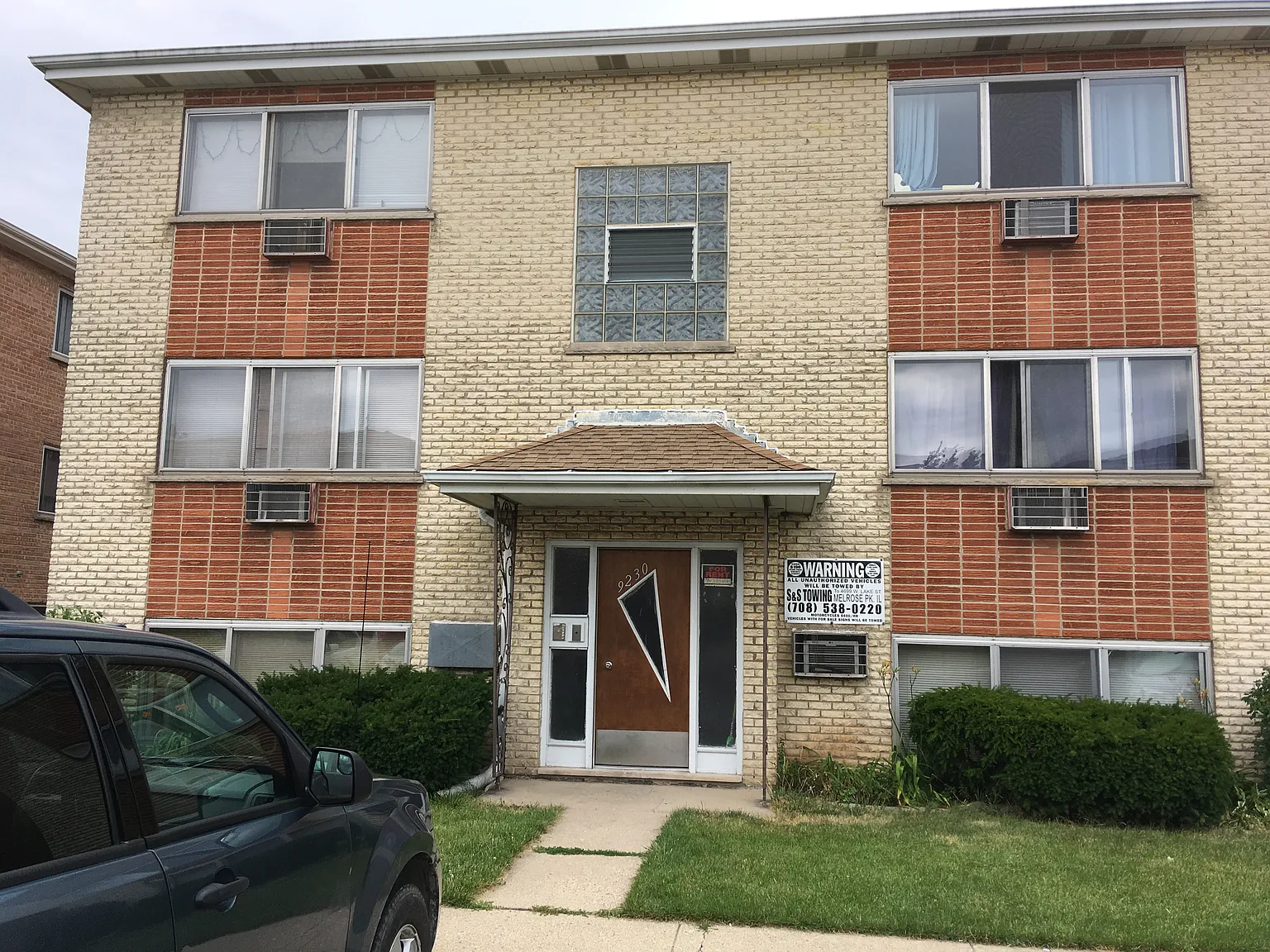 2 bed, 890 sqft, $1,450 — Photo 2