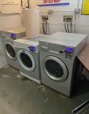 Rented by MOTION New York | media 12