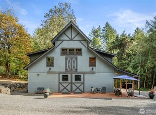 7698 Westerly Lane NE, Bainbridge Island, WA 98110