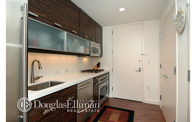 Rented by Douglas Elliman | media 5