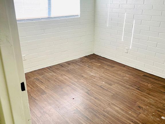 3rd image of 2575 Sherwood St #22