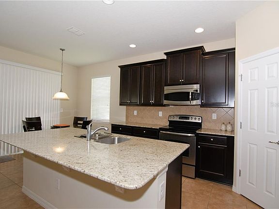 4th image of 3322 Mapleridge Dr