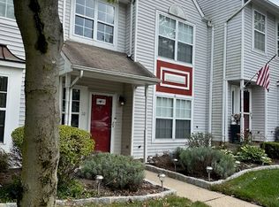 10 Mystic Ct, Sayreville, NJ 08872