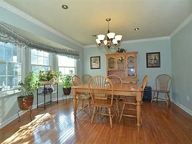 4th image of 8109 Palomino Dr