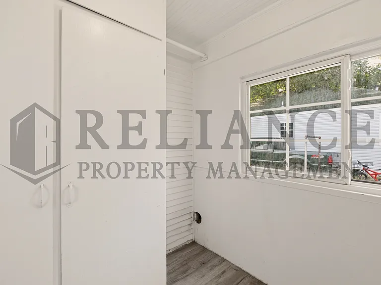 619 Houser Dr — Photo 17