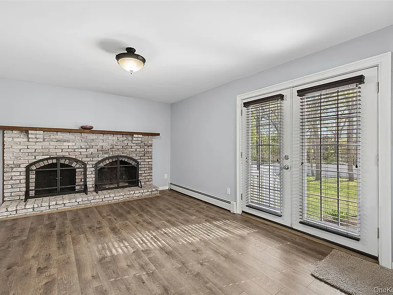 10 Todd Ct — Photo 8