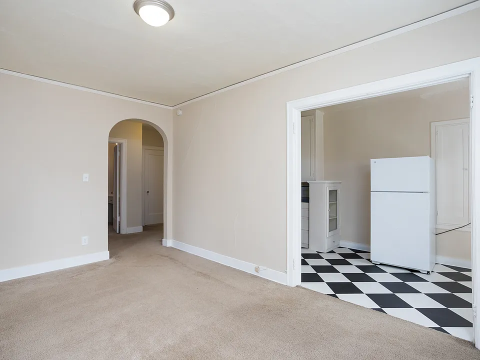 Welcome Home to Amhurst Apartments!