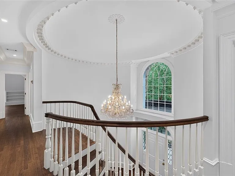 140 Valley Rd NW — Photo 39