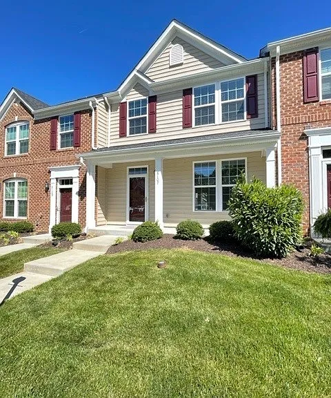 8107 Creekside Village Dr — Photo 1