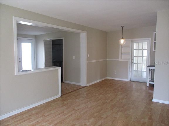 3rd image of 3409 Flagan Ave