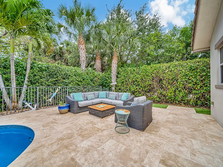 11844 NW 79th Ct — Photo 36