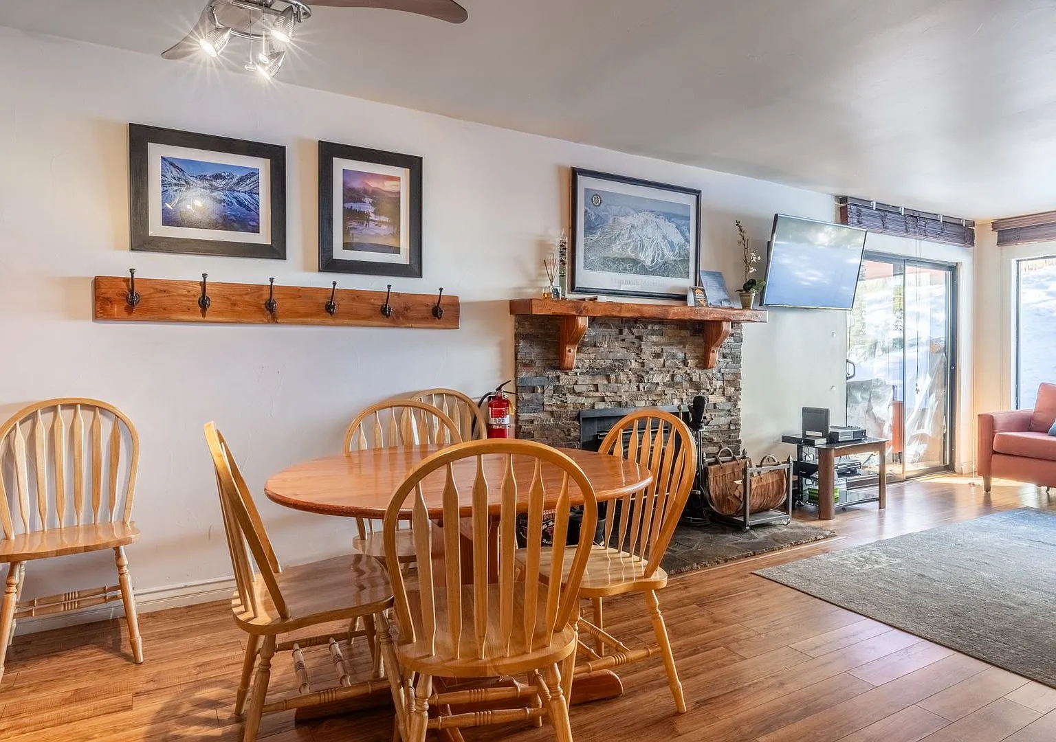 3253 Meridian Blvd — Photo 4