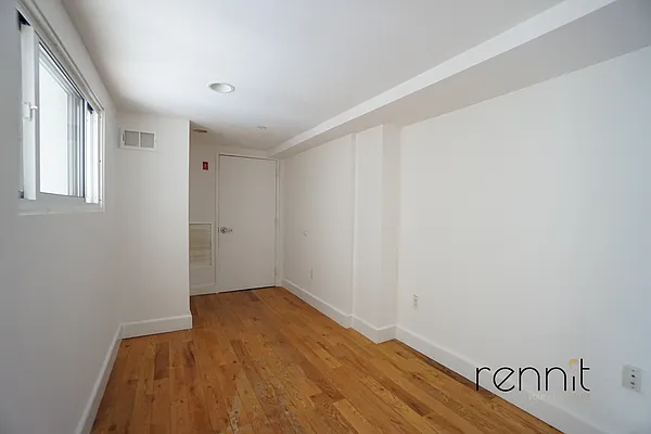 Rented by Rennit Inc. | media 28