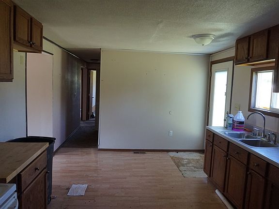 2nd image of 3408-3410 Trophy Ln