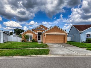 18137 Leafwood Cir, Lutz, FL 33558