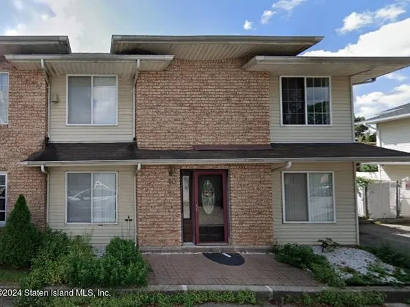 40 Seaside Ln, Staten Island, NY 10305