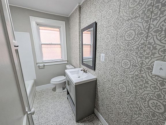 3rd image of 5015-5017 Mardel Ave Unit 5015